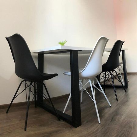 Max Apartament Apartment Brasov Exterior photo